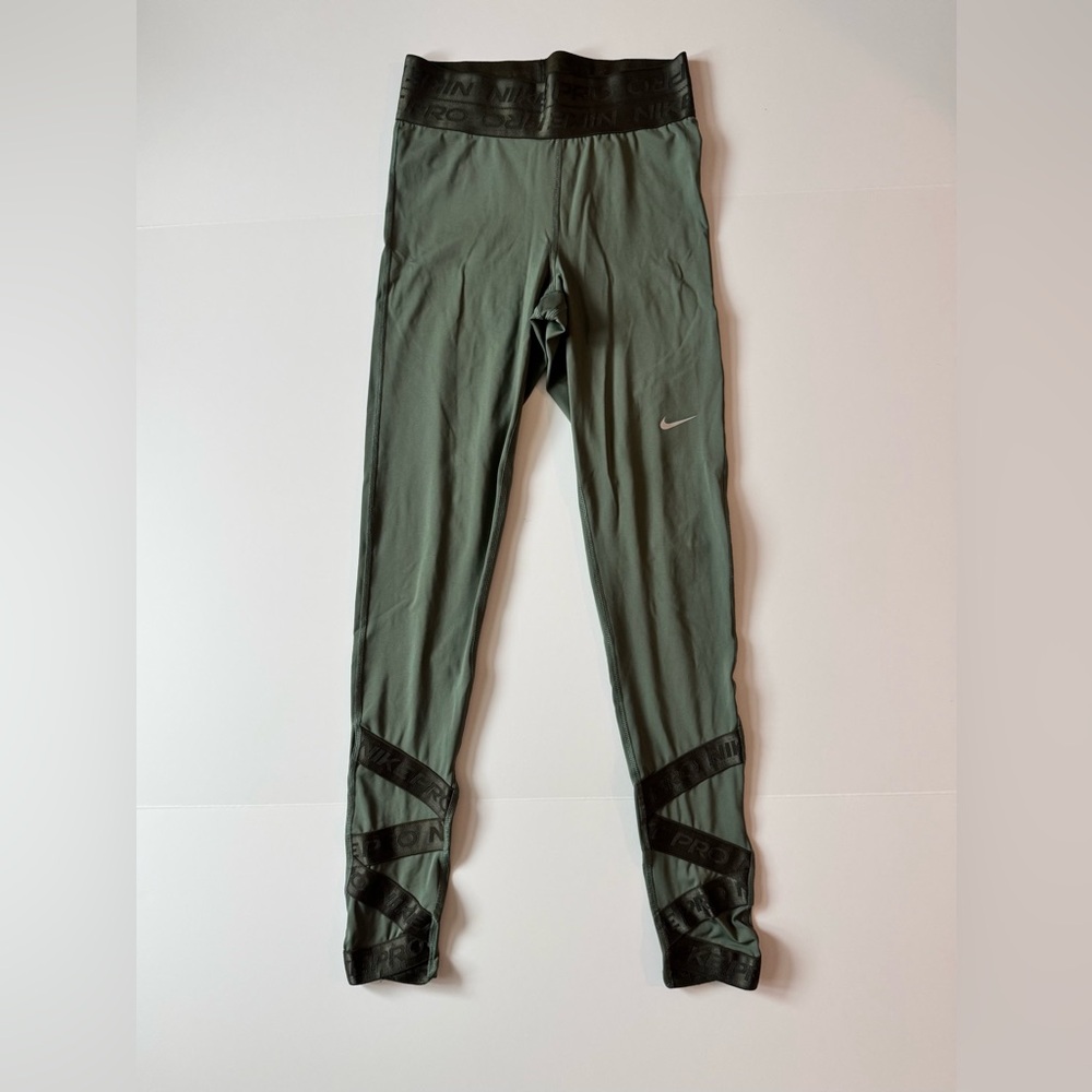 Nike Pro 365 Women’s High-Rise Cropped Leggings with Strappy Logo, Women’s Sz M